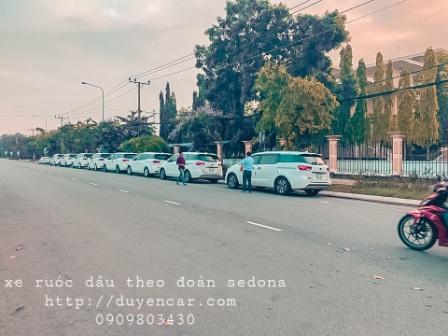 Dịch vụ thuê xe cưới Sedona ở HCM