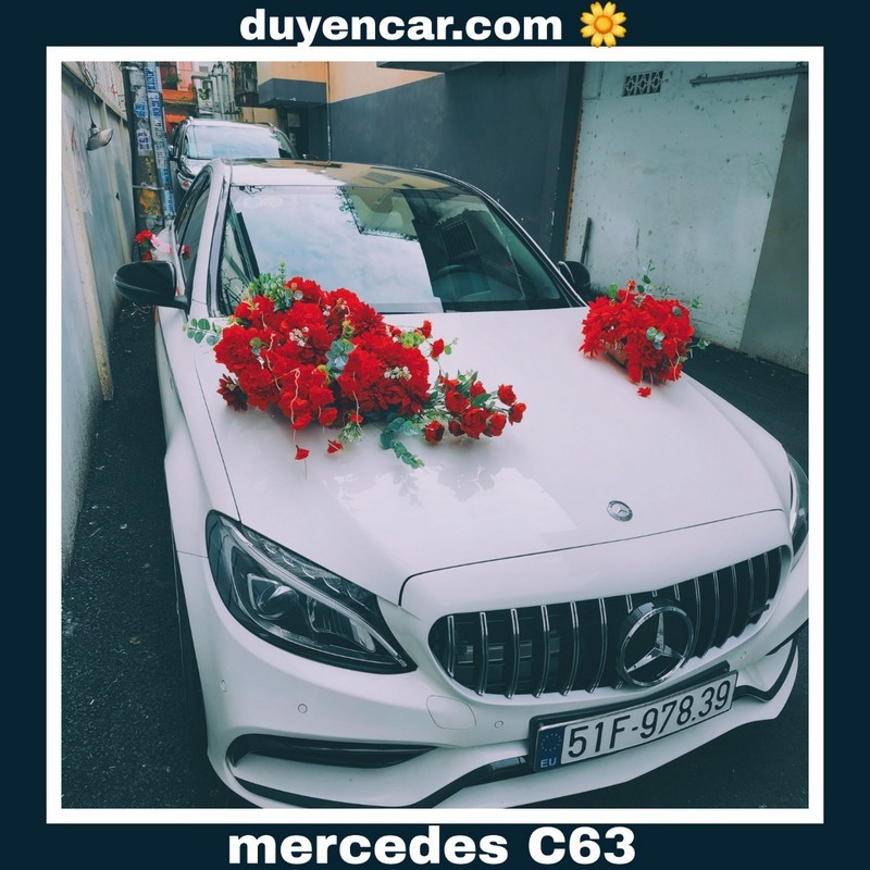 Thuê xe cưới Mercedes C63